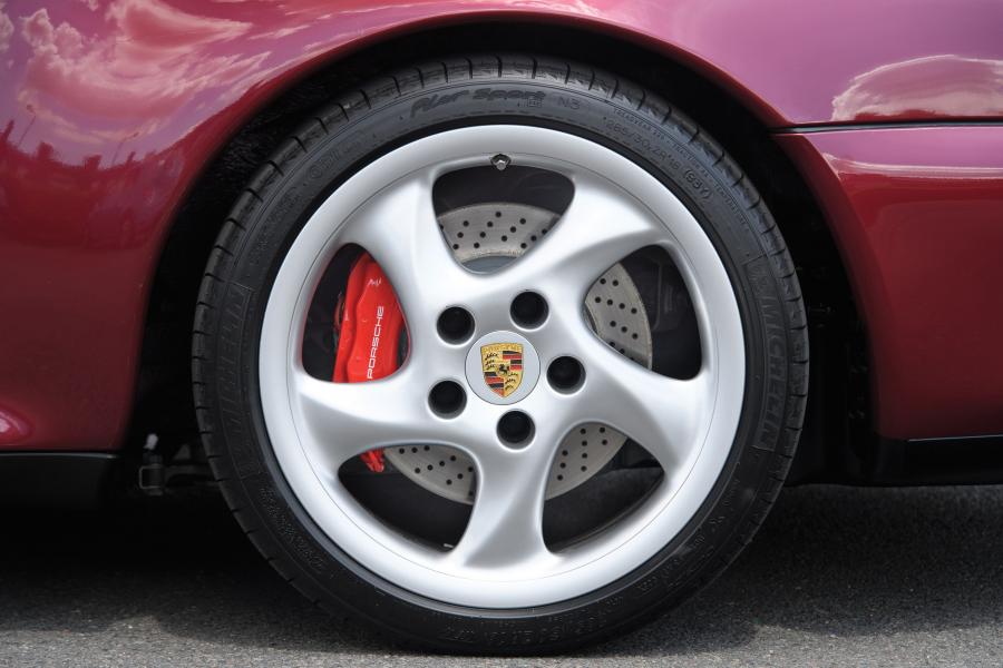 Колеса Porsche 911 Turbo 3.6 Coupe 1995 года  (UK) (фото 5 из 26)